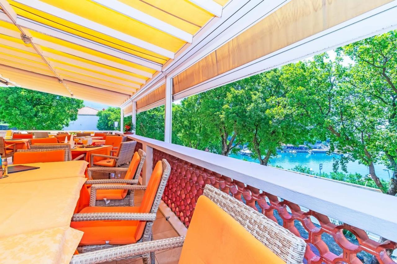 Rooms And Restaurant Danica Povile Exterior foto